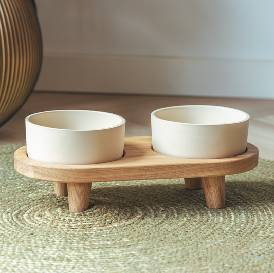 Puinen ruokakuppiteline M-kokoisille kulhoille