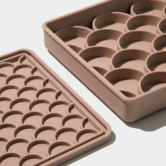 dogged slow feeder ja lick mat, viikuna