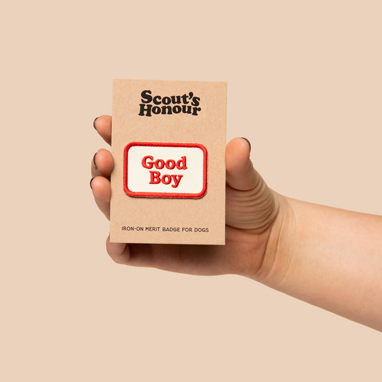 Scout's Honour Good Boy -silitettävä kangasmerkki koiralle