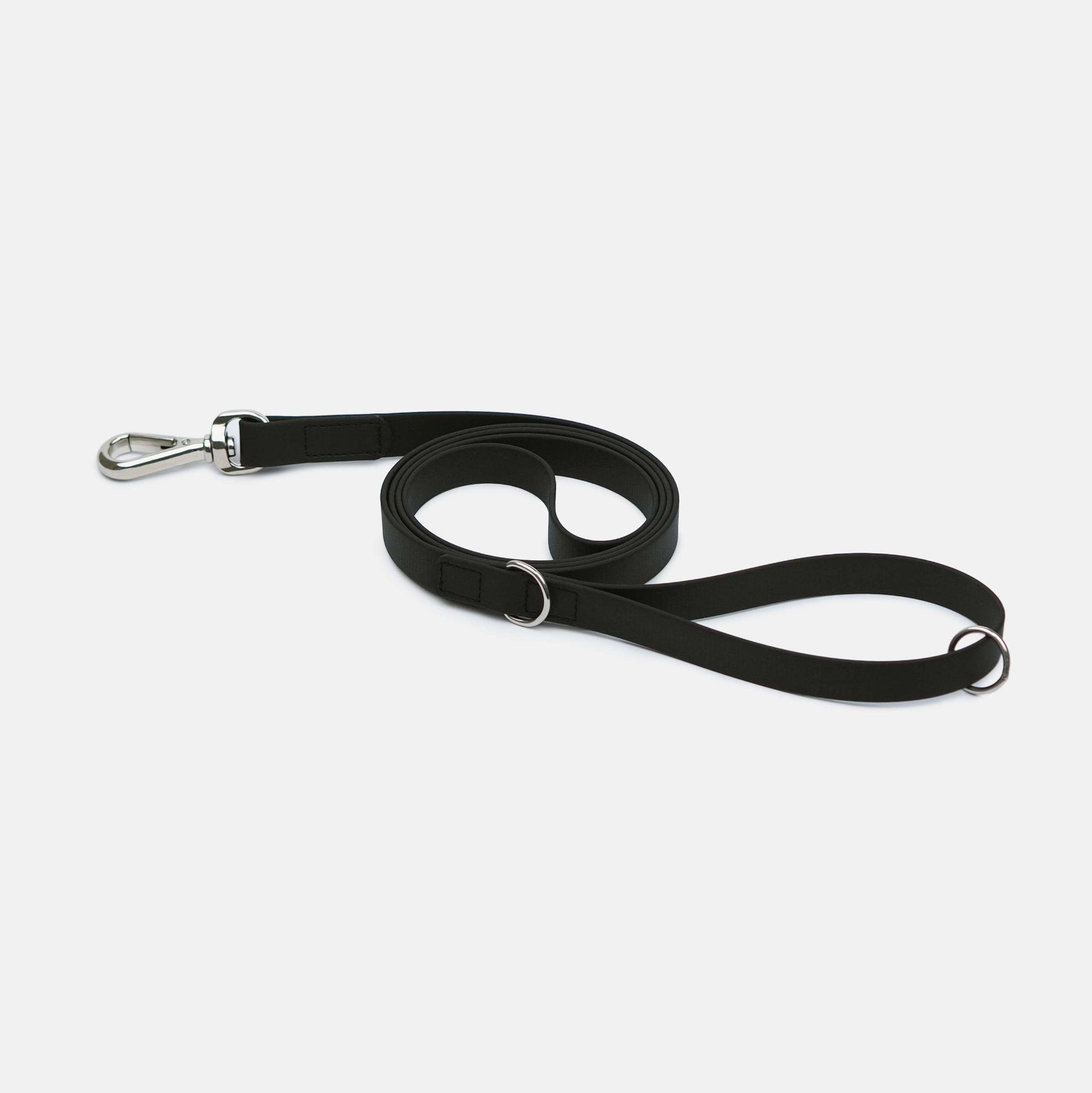 KOIRALIKKA Biothane - hihna, musta