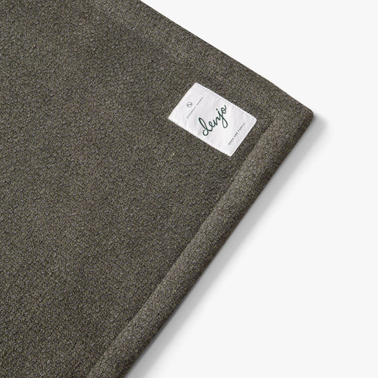 Koiran makuualusta matkalle, tummanvihreä