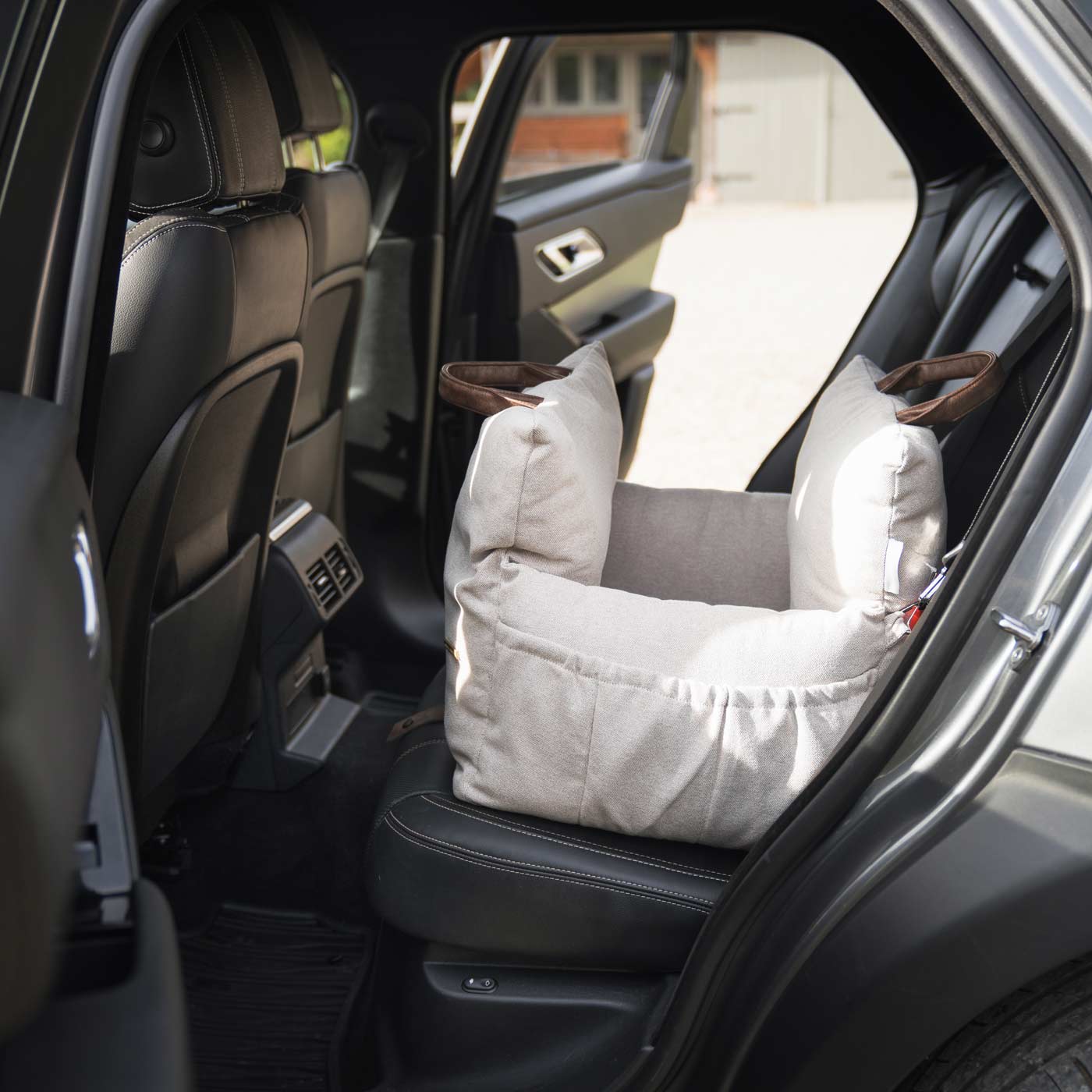 Lords and Labradors Matkustuskassi koiralle, vaaleanharmaa