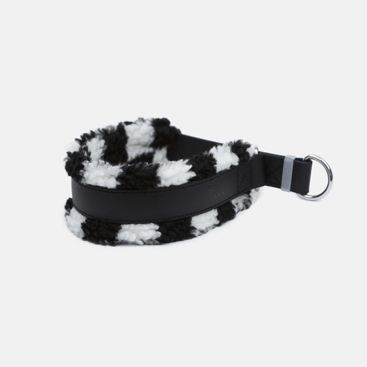 KOIRALIKKA Puolikuristava Teddy - panta, musta ruudullinen