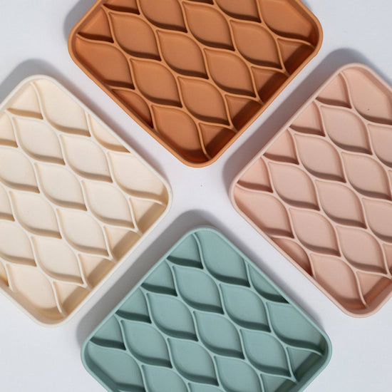 dogged Slow feeder, sinivihreä